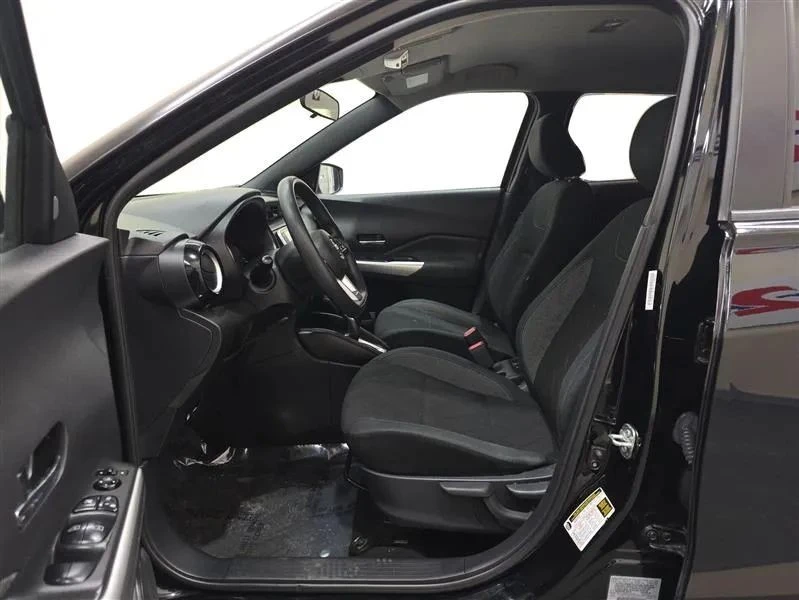 2020 Nissan Kicks - Image 9 of 12