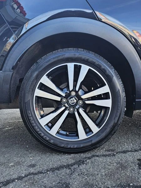 2020 Nissan Kicks - Image 6 of 12
