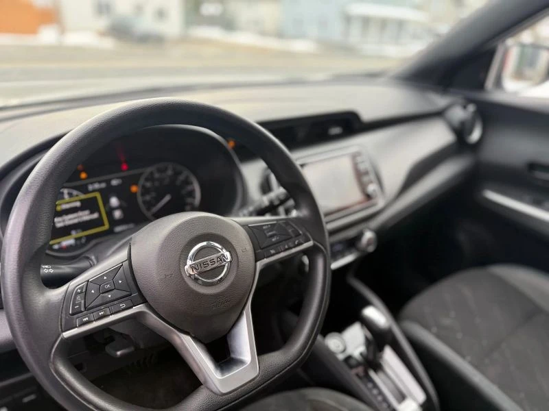 2020 Nissan Kicks - Image 10 of 12