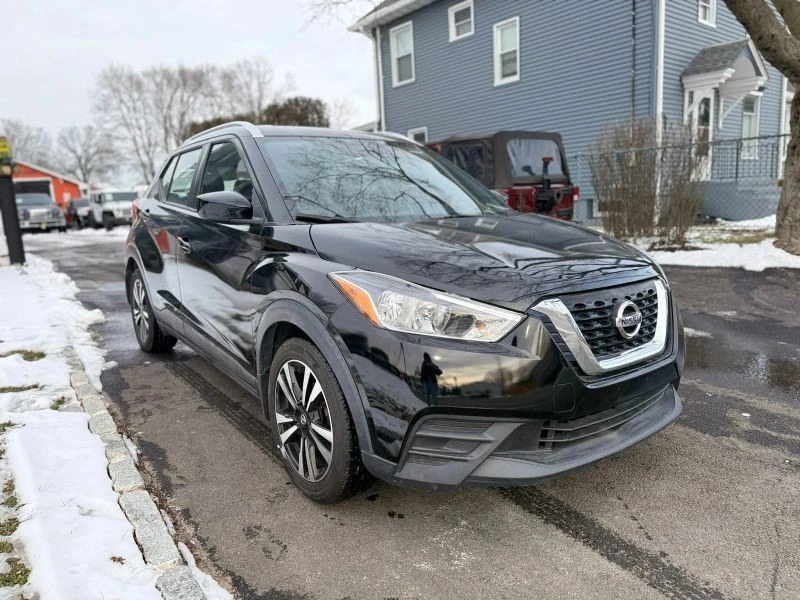 2020 Nissan Kicks - Image 2 of 12