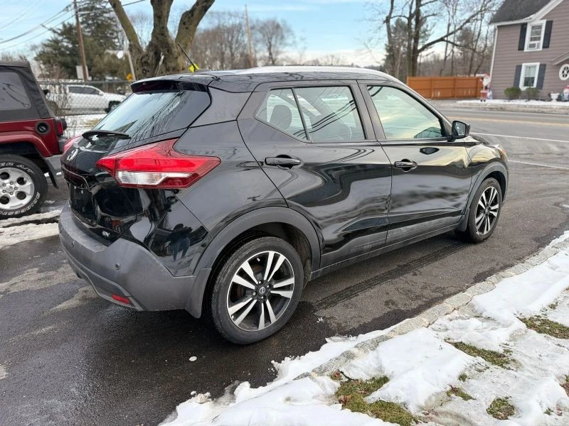 2020 Nissan Kicks - Image 5 of 12