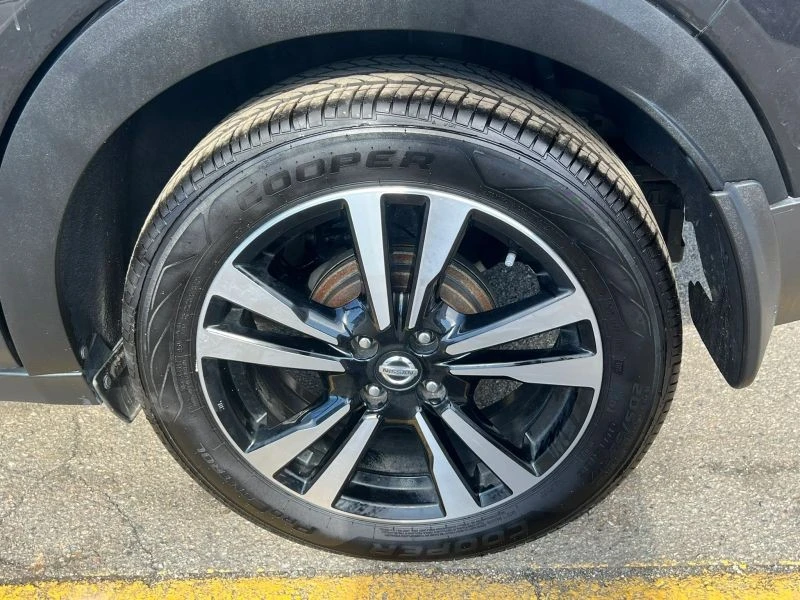 2020 Nissan Kicks - Image 11 of 12