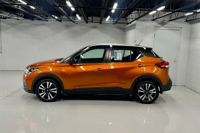 2020 Nissan Kicks - Image 2 of 12
