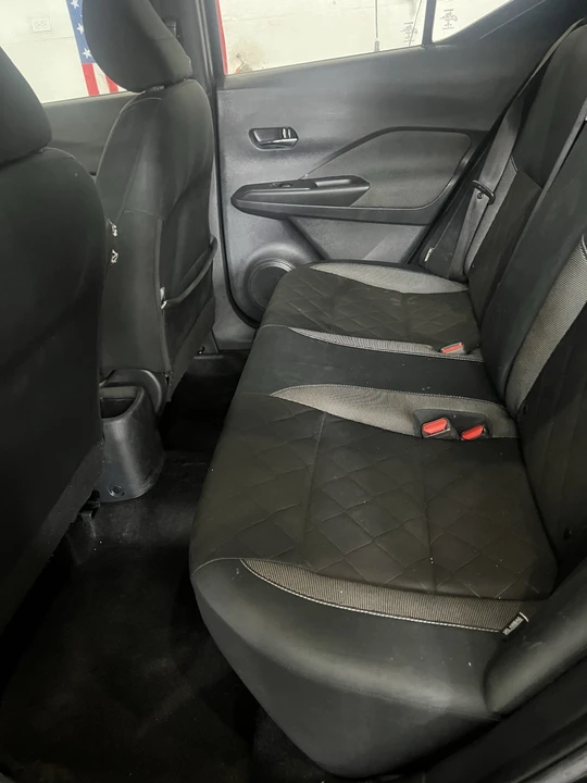 2020 Nissan Kicks - Image 9 of 10