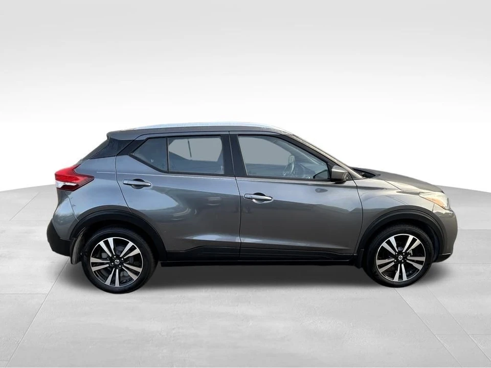2020 Nissan Kicks - Image 3 of 12