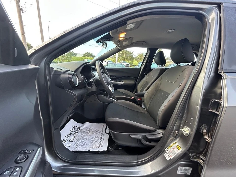 2020 Nissan Kicks - Image 9 of 12