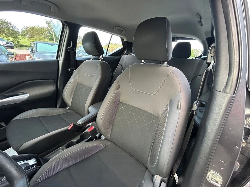 2020 Nissan Kicks - Image 11 of 12