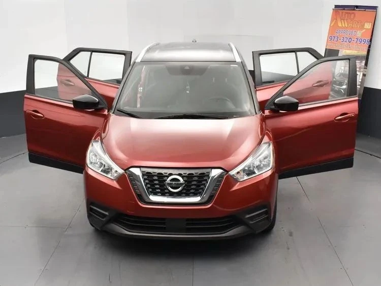 2020 Nissan Kicks - Image 10 of 12