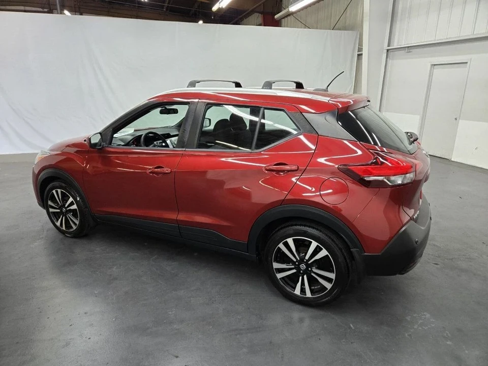 2020 Nissan Kicks - Image 2 of 20