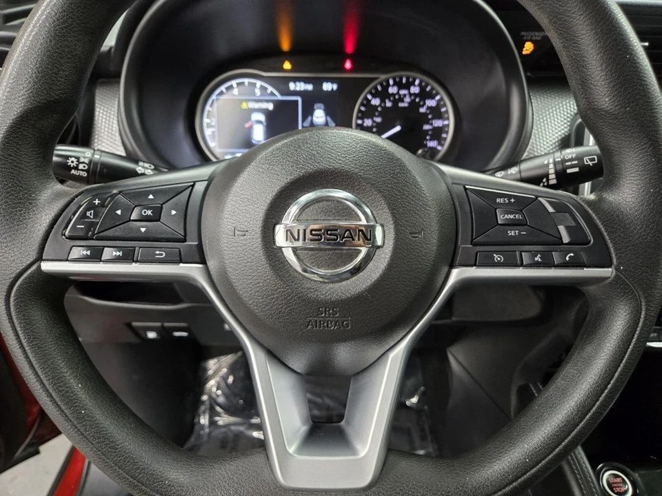 2020 Nissan Kicks - Image 14 of 20
