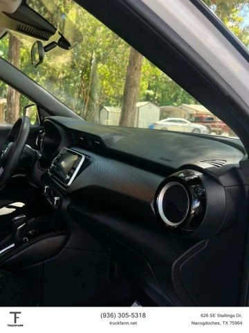 2020 Nissan Kicks - Image 7 of 15