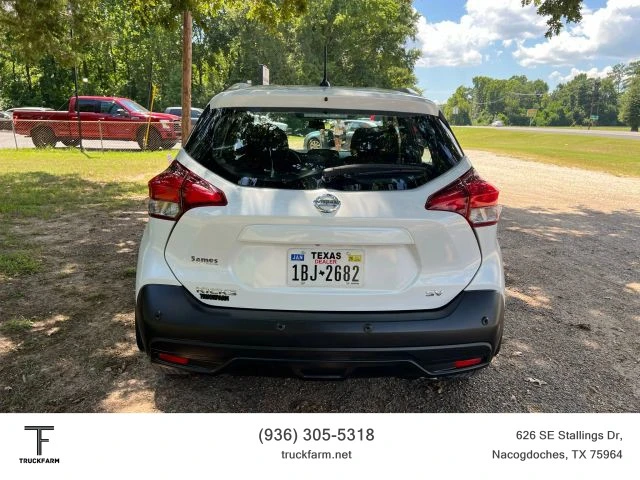 2020 Nissan Kicks - Image 5 of 15