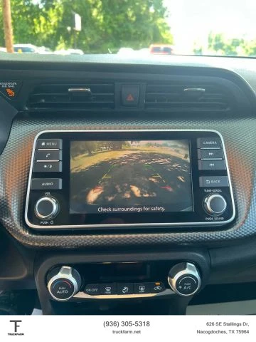 2020 Nissan Kicks - Image 12 of 15