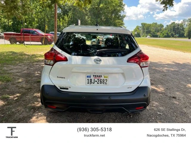 2020 Nissan Kicks - Image 5 of 15