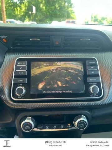 2020 Nissan Kicks - Image 12 of 15