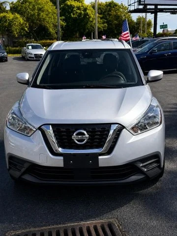 2020 Nissan Kicks - Image 2 of 19
