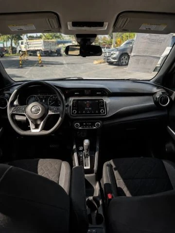 2020 Nissan Kicks - Image 15 of 19