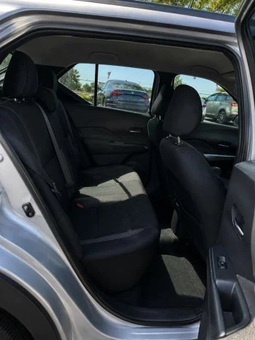 2020 Nissan Kicks - Image 16 of 19