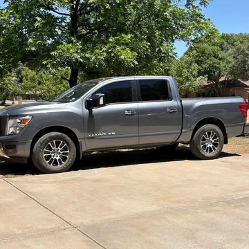 2020 Nissan King Cab
