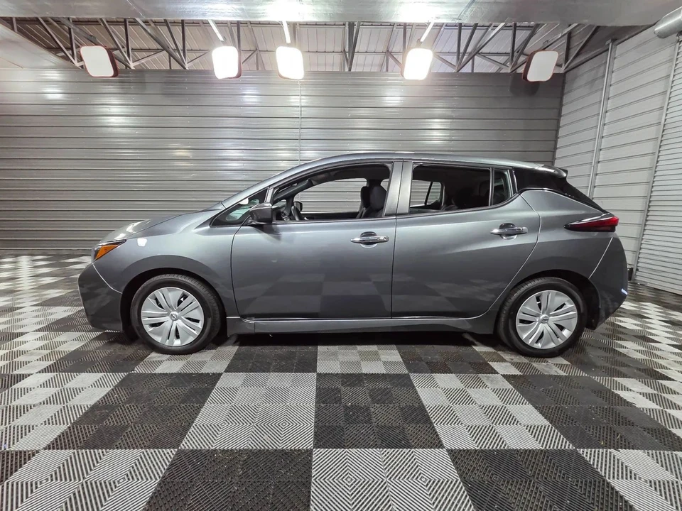 2020 Nissan Leaf - Image 8 of 12