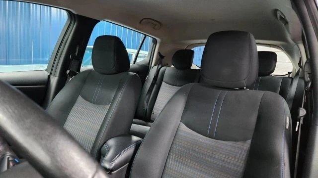 2020 Nissan Leaf - Image 9 of 12