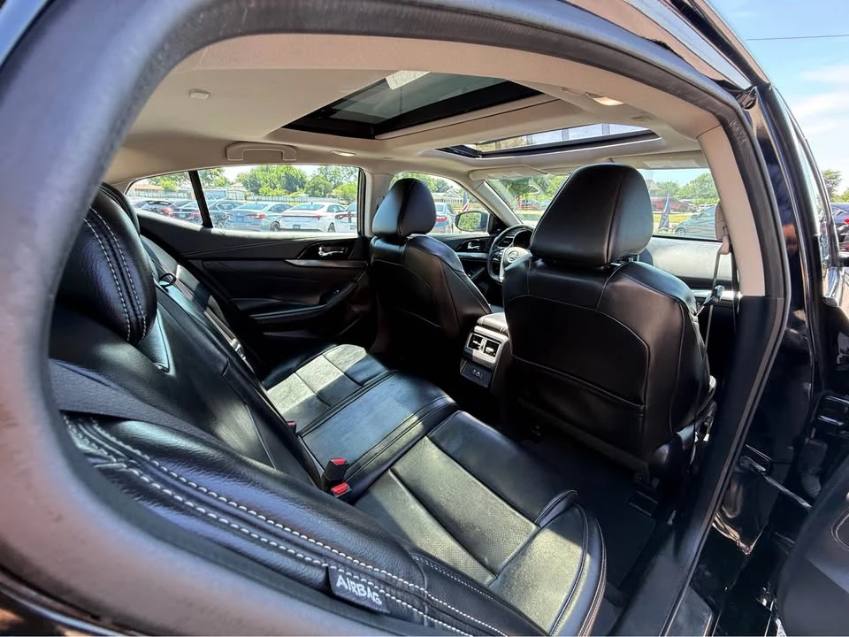 2020 Nissan Maxima 8th Gen - Image 9 of 21