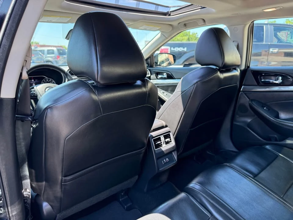 2020 Nissan Maxima 8th Gen - Image 11 of 21
