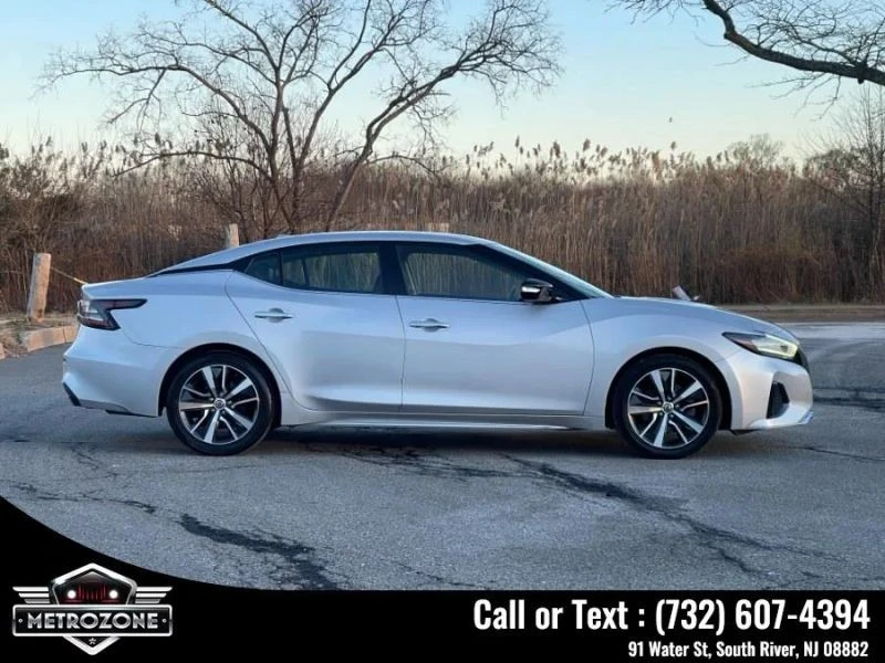 2020 Nissan Maxima 8th Gen - Image 9 of 12
