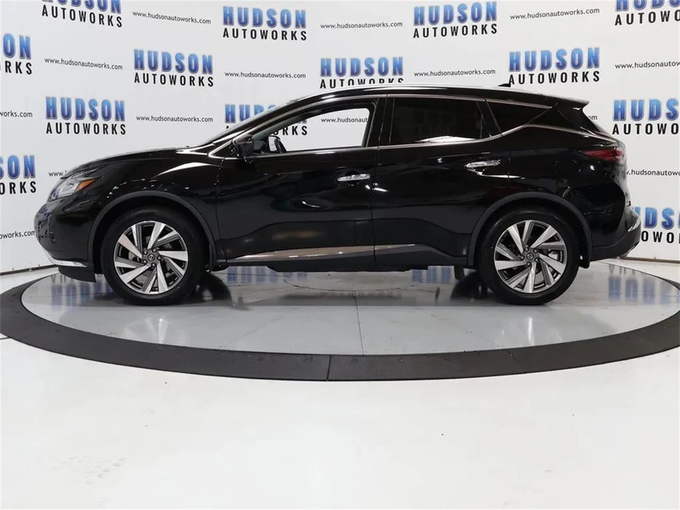 2020 Nissan Murano 3rd Gen - Image 3 of 31
