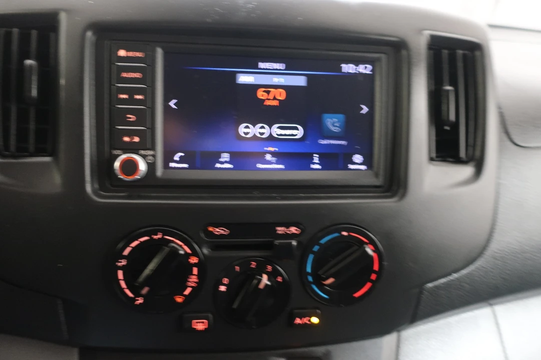 2020 Nissan NV - Image 14 of 20