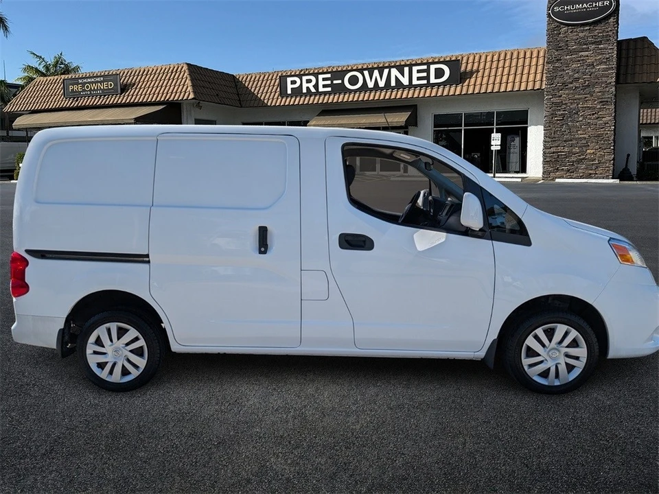 2020 Nissan NV - Image 8 of 12