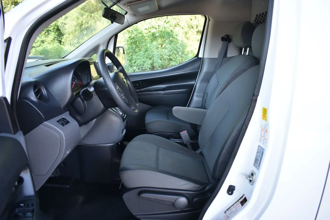 2020 Nissan NV - Image 10 of 21