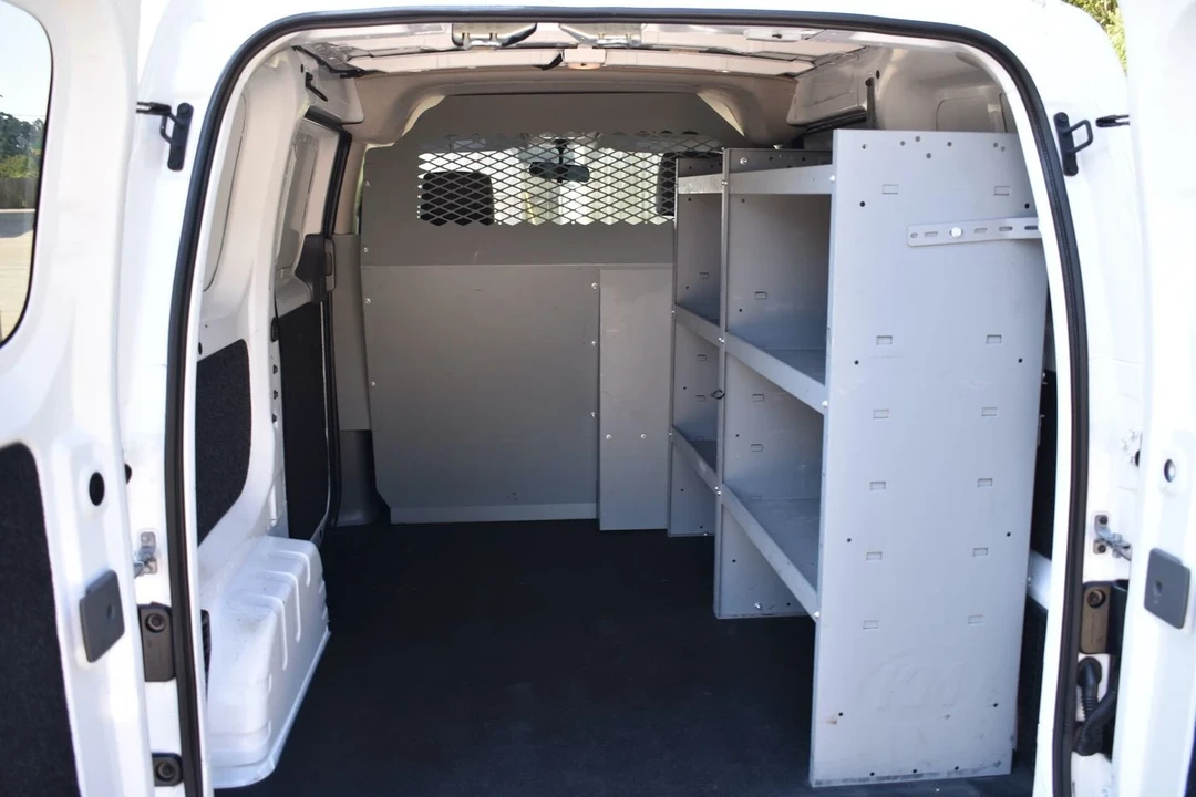 2020 Nissan NV - Image 12 of 21