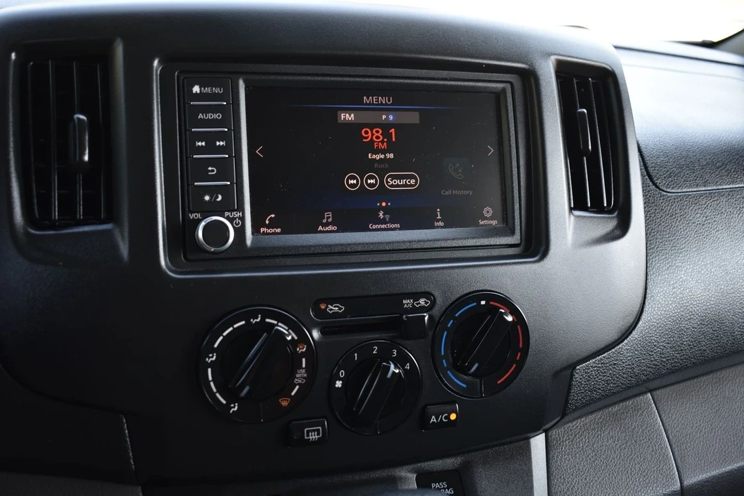 2020 Nissan NV - Image 14 of 21