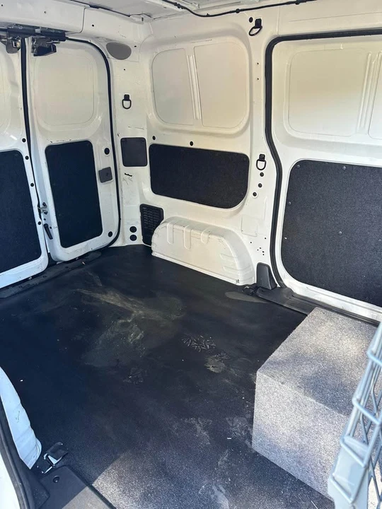 2020 Nissan NV - Image 7 of 13