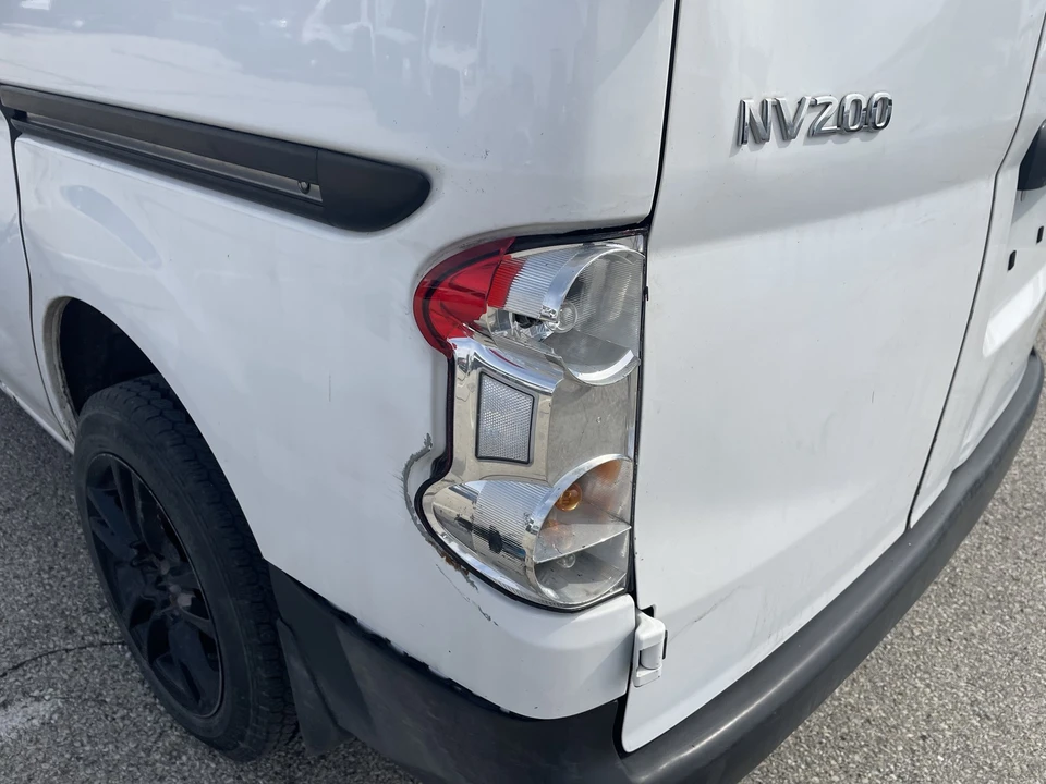 2020 Nissan NV - Image 17 of 21