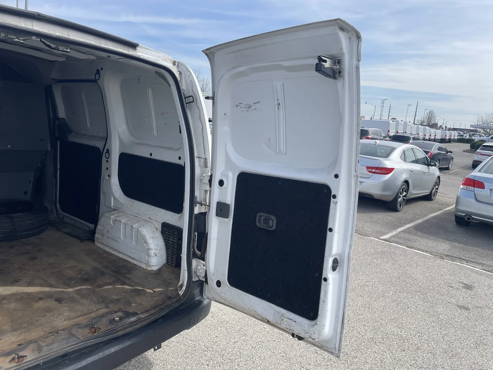 2020 Nissan NV - Image 19 of 21