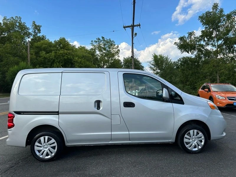 2020 Nissan NV - Image 8 of 12
