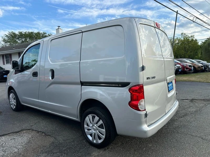 2020 Nissan NV - Image 4 of 12