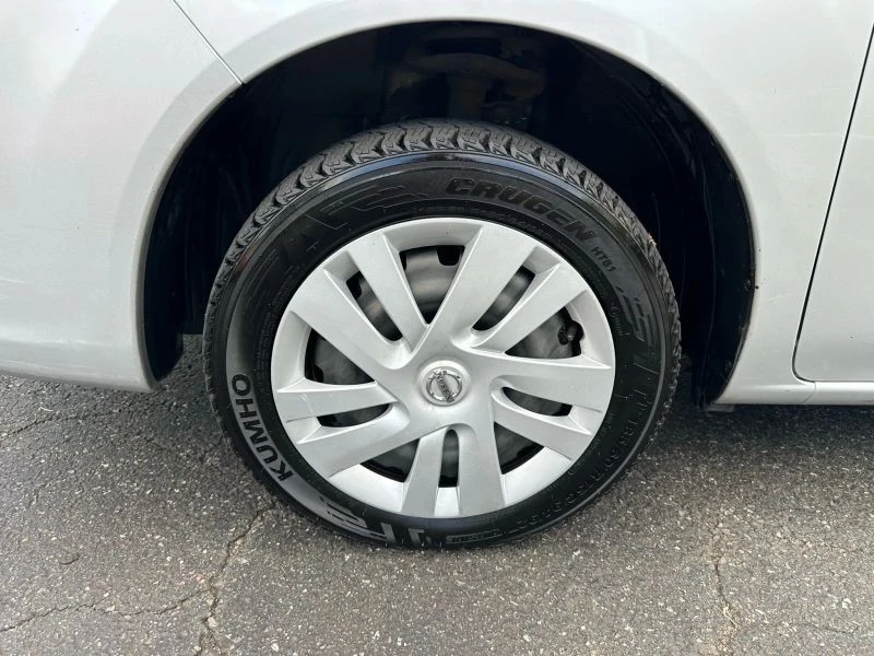 2020 Nissan NV - Image 9 of 12