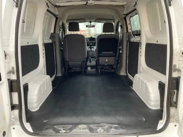 2020 Nissan NV - Image 14 of 21
