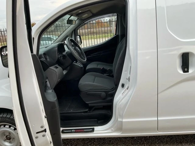 2020 Nissan NV - Image 16 of 21