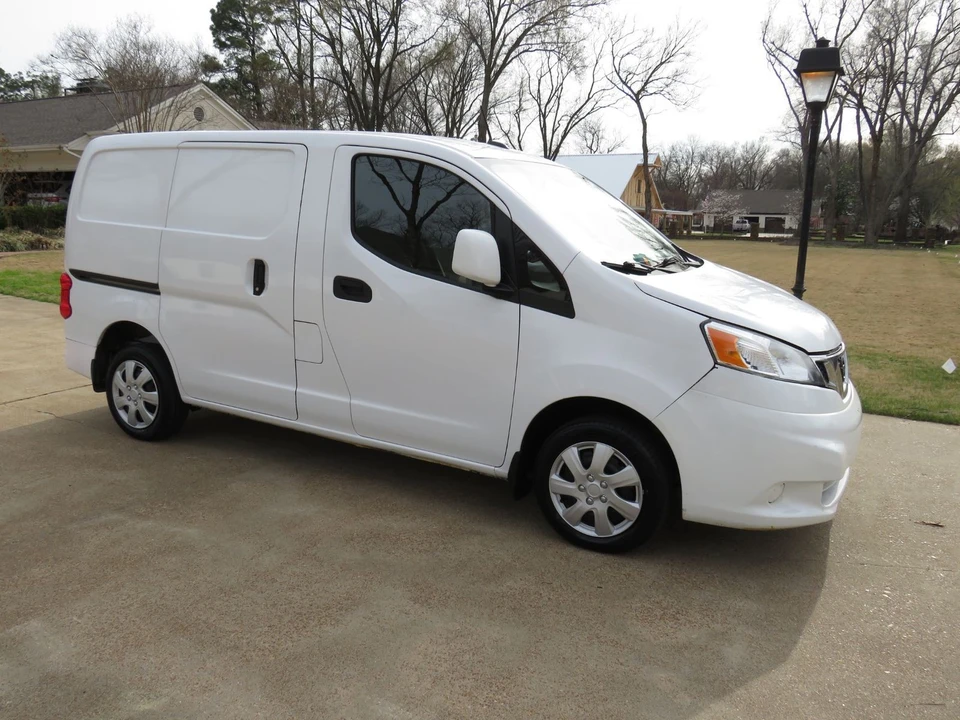2020 Nissan NV - Image 2 of 12