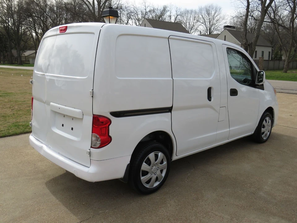 2020 Nissan NV - Image 9 of 12
