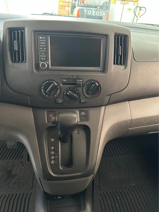 2020 Nissan NV - Image 19 of 20