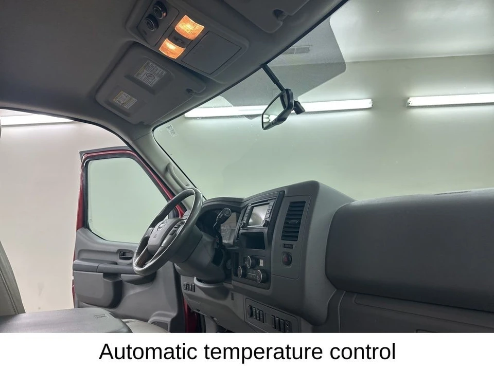 2020 Nissan NV3500 - Image 18 of 21