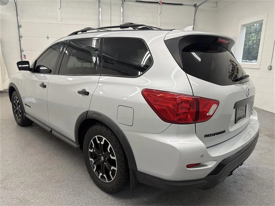 2020 Nissan Pathfinder 4th Gen - Image 7 of 17