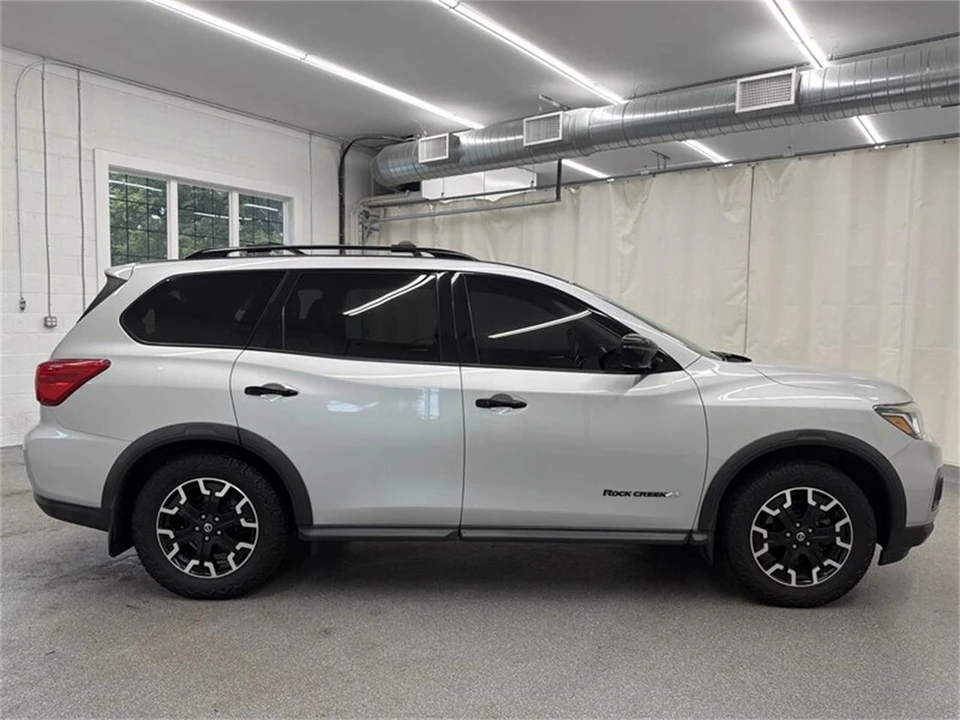 2020 Nissan Pathfinder 4th Gen - Image 4 of 17