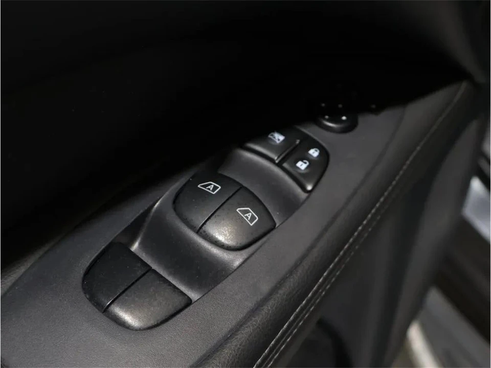 2020 Nissan Pathfinder 4th Gen - Image 11 of 31