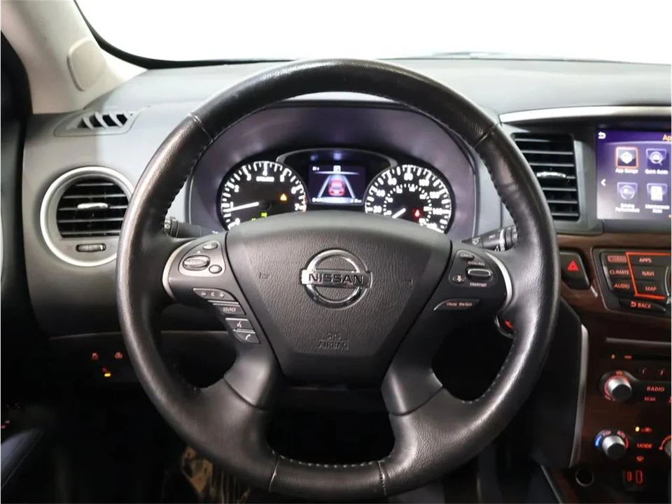 2020 Nissan Pathfinder 4th Gen - Image 17 of 31